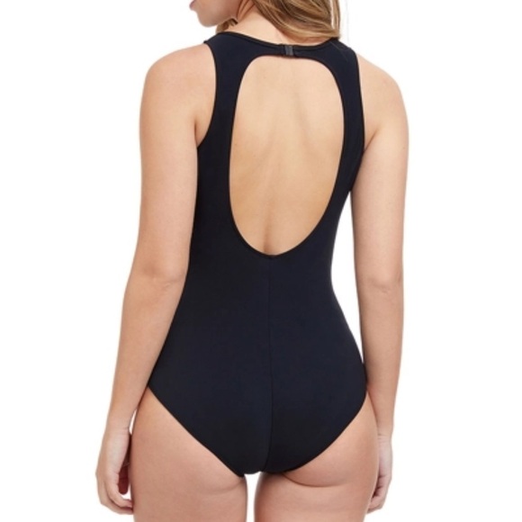 Profile By Gottex Black High Neck Cut Out 1 Pc. Swimsuit. Size 14. P3/A - Picture 1 of 12